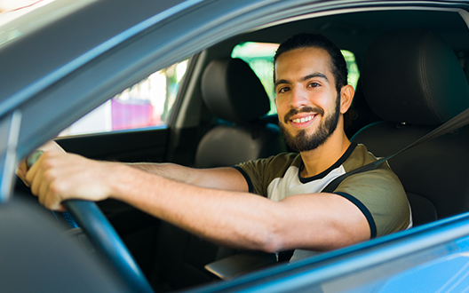 Familia protegida en su hogar